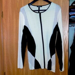 NIC+ZOE long sleeve abstract design sweater